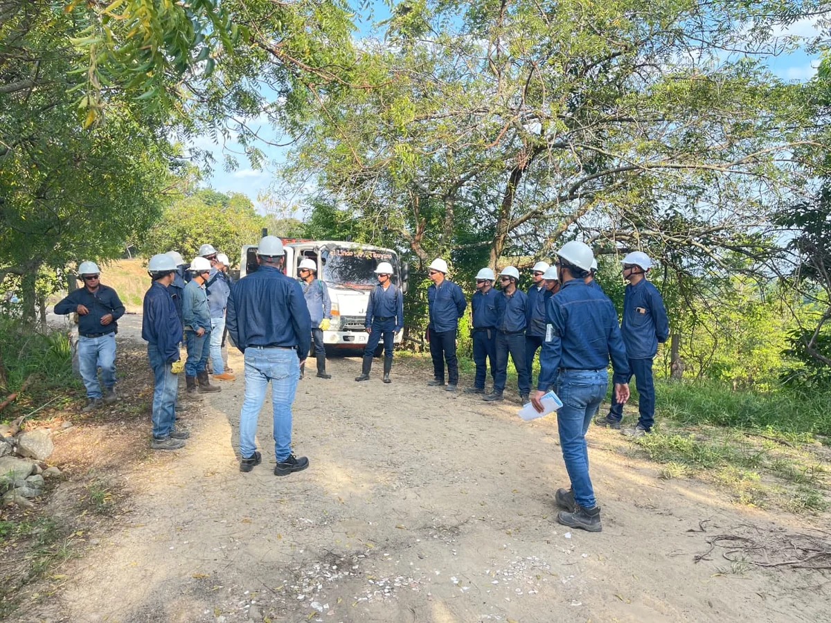 Charla HSEQ y coordinación de seguridad en campo